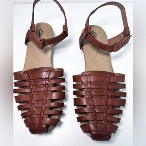 Clarks Jaina Huarache Woven Brown Leather Flat Sandals Women’s Size 9W